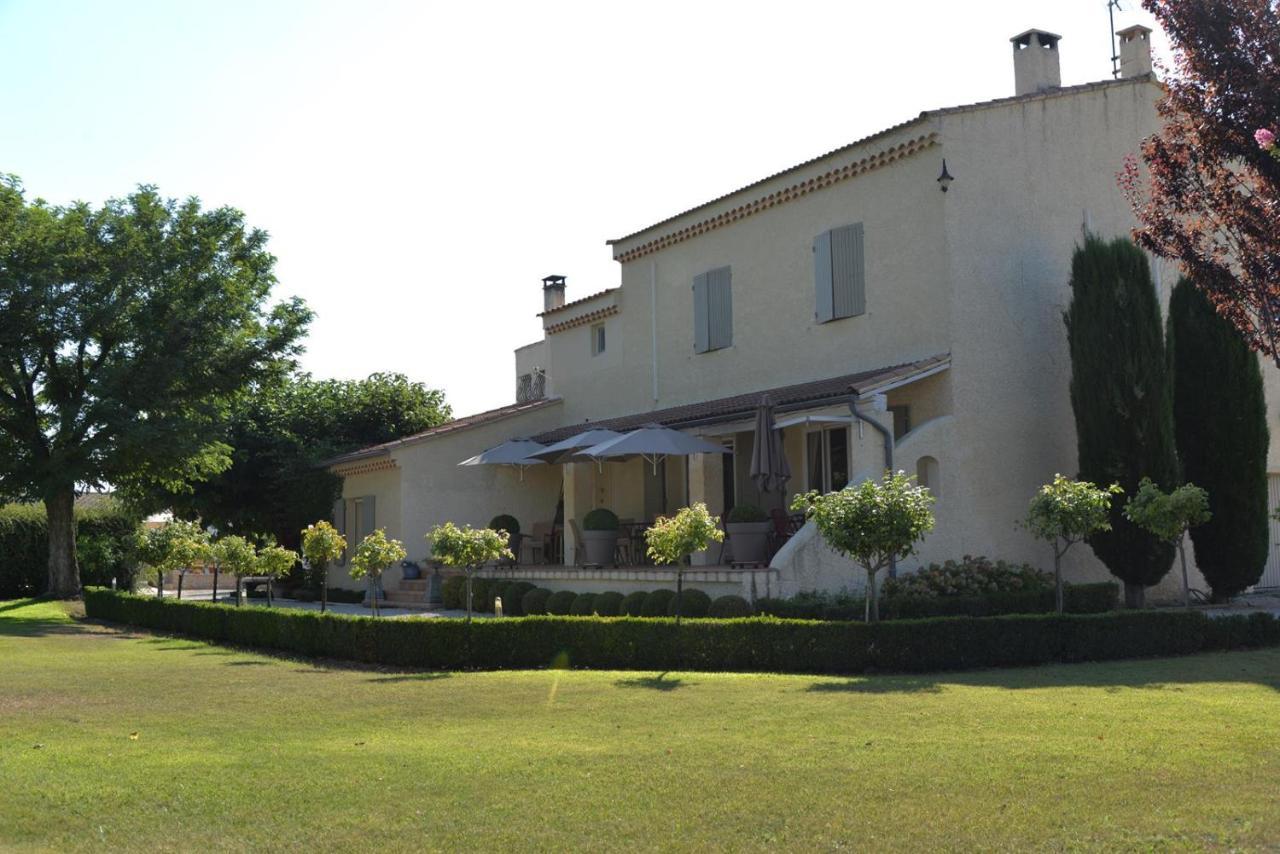 Domaine Des Ecureuils Bed and Breakfast Carpentras Buitenkant foto