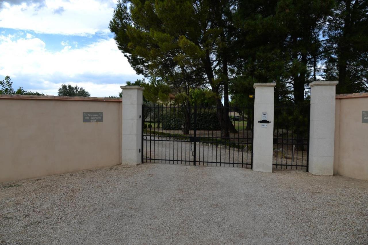 Domaine Des Ecureuils Bed and Breakfast Carpentras Buitenkant foto
