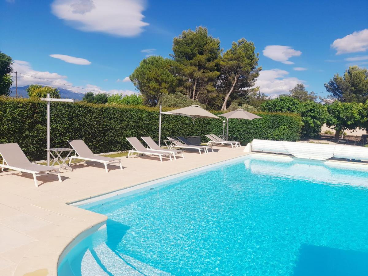 Domaine Des Ecureuils Bed and Breakfast Carpentras Buitenkant foto
