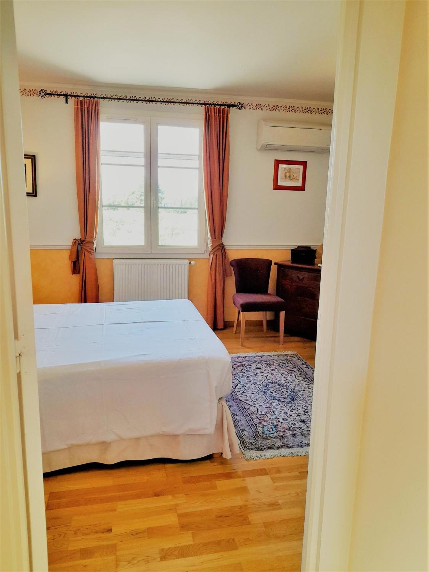 Domaine Des Ecureuils Bed and Breakfast Carpentras Buitenkant foto